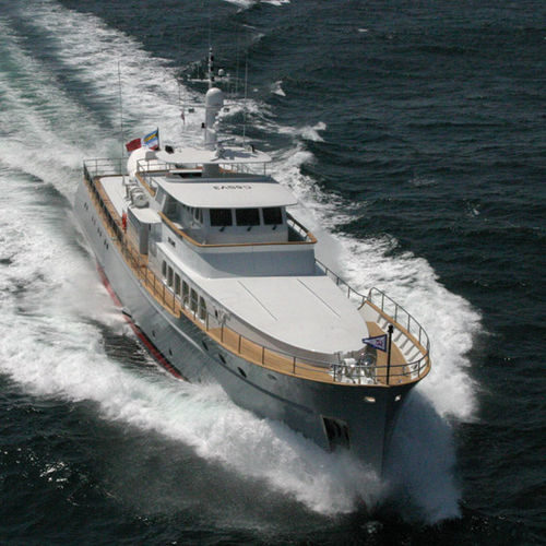 Luxus-Superyacht / für Kreuzfahrten - OKEANIS  - Ocea - klassisch / mit Steuerhaus / 4 Kabinen