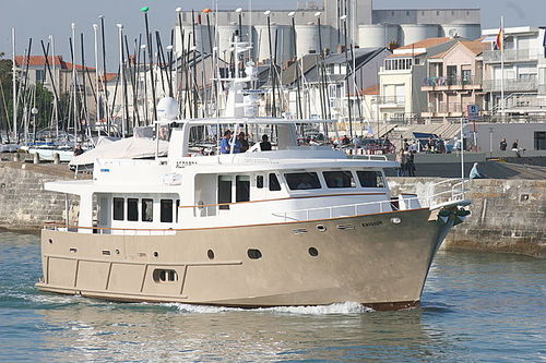 Motoryacht für Kreuzfahrten - ALDABRA - Ocea - klassisch / mit Steuerhaus / 3 Kabinen