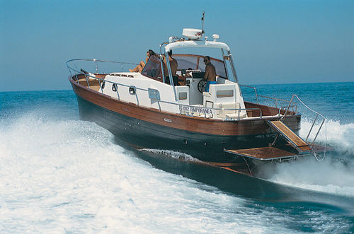 Express-Cruiser / Innenborder - SUPER CORALLO 37 - CO.ME.NA - Open / klassisch
