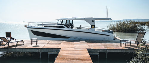 Express-Cruiser / Innenborder - 10 LoungeTop - DELPHIA Yachts - elektrisch / Diesel / Hardtop