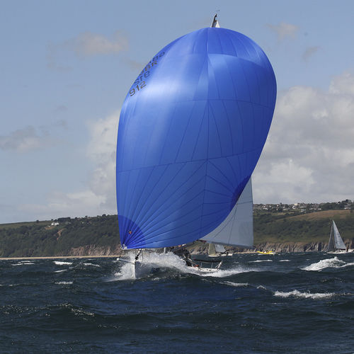Spinnaker - Ullman Sails - für One-Design Regatta Kielboote / Triradial-Schnitt / J80