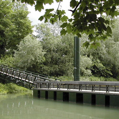 Gangway für Yachthafen - WITH LOOKOUT PLATFORM - Metalu Industries International - schwimmend / mit Geländer