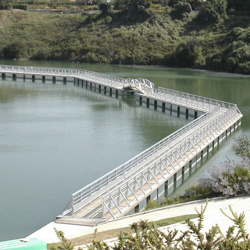 Schwimmender Weg - Metalu Industries International