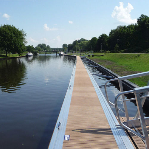 Schwimmponton - EUROPE, RUSSIA - Metalu Industries International - Anker / für Yachthafen / Aluminium