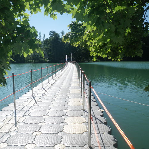 Gangway / Boots-und Schiffahrt - MARINEFLOOR EUROPE - für Steg / für Wassersportzentrum / schwimmend
