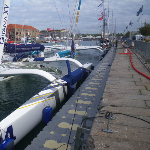 Schwimmponton - MARINEFLOOR EUROPE - modular / Arbeit / für Yachthafen