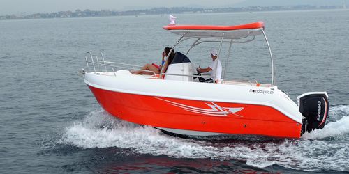 Cabin-Cruiser / Außenborder - 650 SD - Moonday Yachts - Open / mit Mittelkonsole / Sport