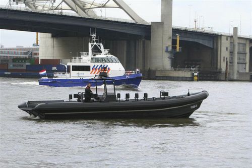 Innenborder-Berufsschiff - MR-1150 COMMANDO - Madera Ribs - Festrumpf-Schlauchboot