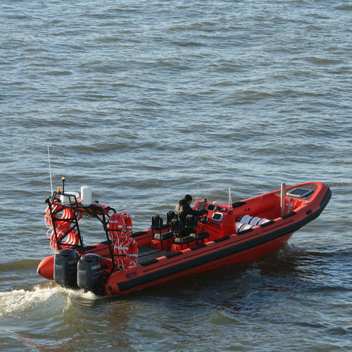 Rettungsboot Berufsschiff - MR-1000 - Madera Ribs - Inboard-Hydrojet / Festrumpf-Schlauchboot