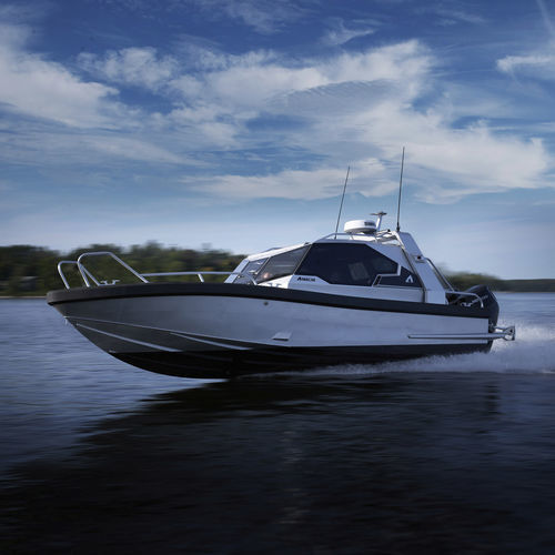 Cabin-Cruiser / Außenborder - Anytec Sweden AB