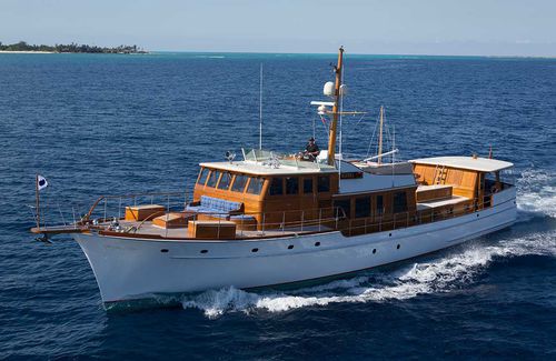 Traditionelle Motoryacht - KIZBEL - Hodgdon Yachts - Flybridge / nach Maß