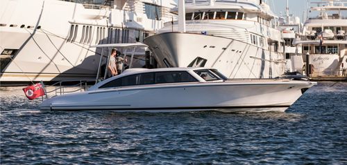 Innenborder-Yachttender - 11.4 AFT HELM  - Hodgdon Yachts - einmotorig / Open / mit Mittelkonsole