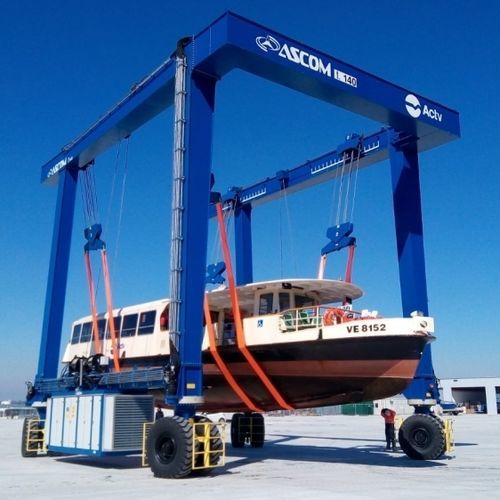 Ferngesteuerter Travellift - BHT 140 - ABI TRAILERS - Vierradantrieb