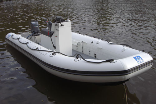Außenborder-Schlauchboot - DSB 4.7 SR - Deutsche Schlauchboot - halbstarr / mit Mittelkonsole