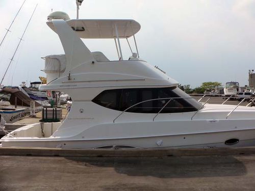 Bimini-Top für Boot - Atlantic Towers - für Flybridge / Aluminiumstruktur / starr
