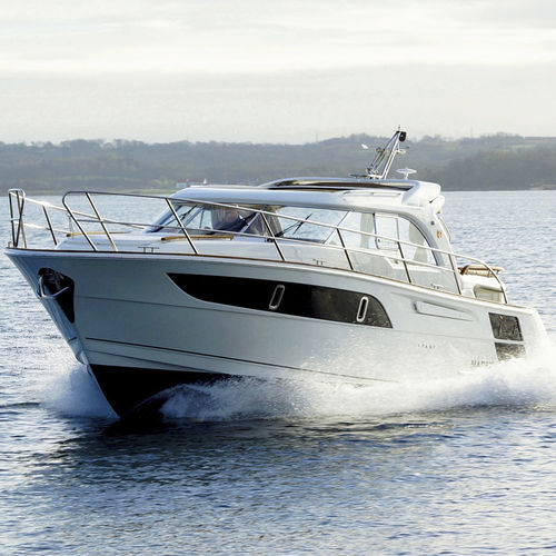 Express-Cruiser / Innenborder - 373 AFT  - Marex - zweimotorig / Gleiter / Hardtop