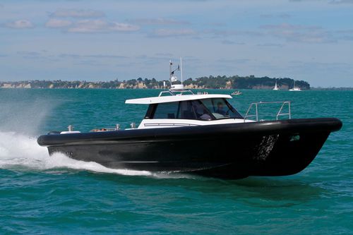 Express-Cruiser / Katamaran - T/T Skorpios - Lloyd Stevenson Boat Builders - Außenborder / viermotorig / Hardtop