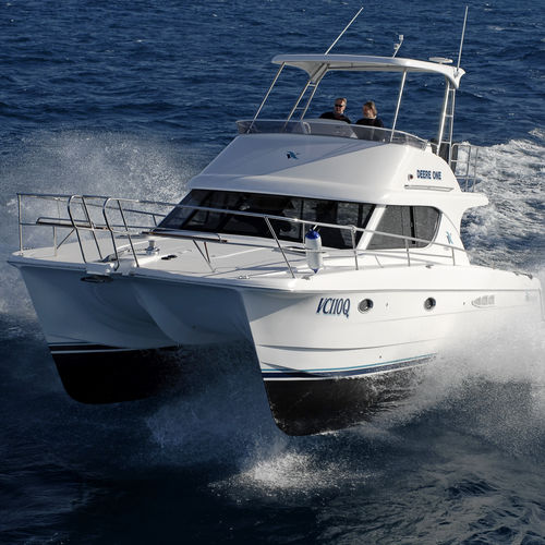 Express-Cruiser / Katamaran - V1100 Discovery - Voyager Catamarans - Innenborder / Diesel / zweimotorig