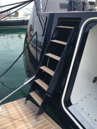 Yachtleiter - HYDRA - SWISS CARBON Marine Systems - festinstalliert / zum Baden / Heck