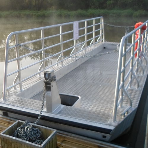 Ketten-Fährschiff - BAC A CHAÎNE EN ALUMINIUM - BORD A BORD