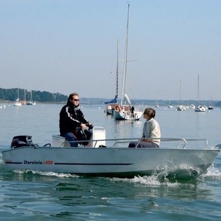 Offenes Boot / Außenborder - BORD A BORD