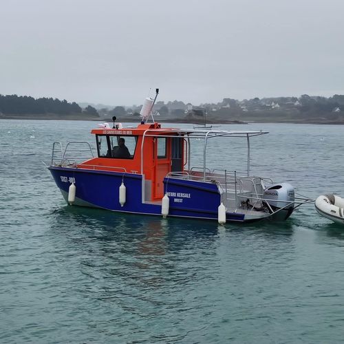 Patrouillenboot Berufsschiff - Dervinis 790 - BORD A BORD - Rettungsboot / Hafenboot / Außenborder
