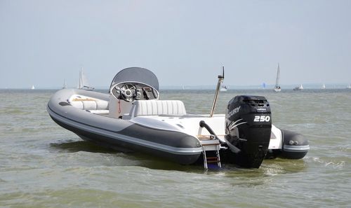 Außenborder-Schlauchboot - SHUTTLE OB - Pascoe International - halbstarr / mit Mittelkonsole / Open