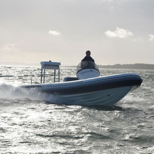 Innenborder-Konsolenboot - SOLAS Rescue - Pascoe International - mit Mittelkonsole / für Rettungsmanöver / max. 12 Personen
