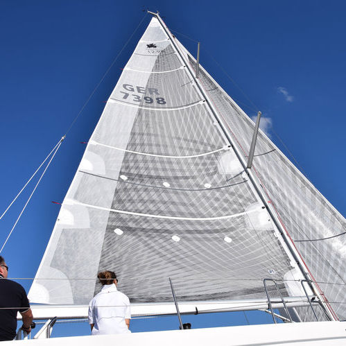 Großsegel - X-Drive - UK-Halsey International - für Fahrtensegelboote / Carbon / Fullbatten