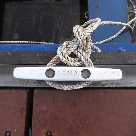 Klampe für Steg - Inland and Coastal Marina Systems Ltd. - flach