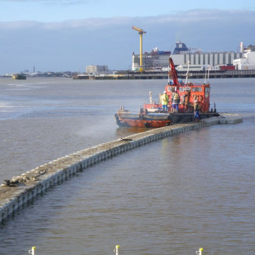 Schwimmponton - Pont de St Nazaire - Cubisystem - Arbeit / für Yachthafen