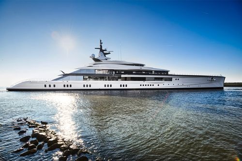 Luxus-Megayacht / für Kreuzfahrten - BRAVO EUGENIA  - Oceanco - mit Steuerhaus / Verdränger / senkrechter Bug