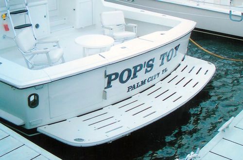 Plattform zum Baden - 52′ Hatteras - Beachcomber Fiberglass Technology - stationär / für Boot / für Heck / Spiegel