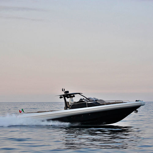 Stern-Drive-Schlauchboot - MX-14 CLASSIC  - Cantieri Magazzù - Diesel / zweimotorig / RIB