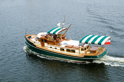 Innenborder-Trawler - JACK LONDON - CONRAD S.A. - maßgefertigt
