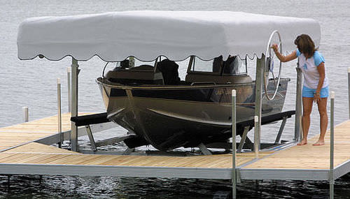 Bootslift - Hi-Lift - Hewitt Boats Lifts and Docks