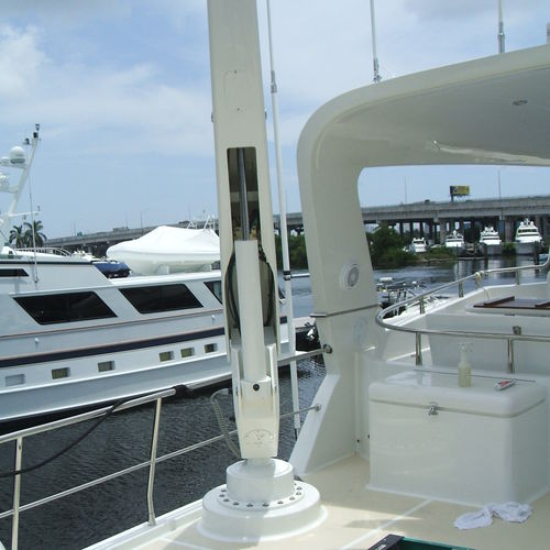 Davit für Yacht - Mar Quipt - für Beiboot / hydraulisch / schwenkbar