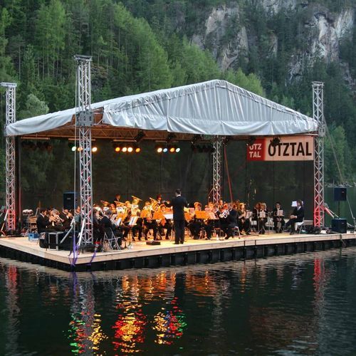 Schwimmende Plattform - Stages - JETFLOAT INTERNATIONAL - für Wassersportzentrum / für Events / aus Beton