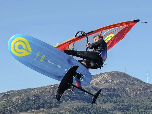 Crossover-Windsurfboard - Airbolt - Goya - Carbon / mit Foil