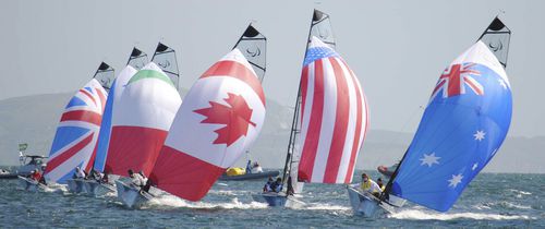 Regatta-Kielboot-Segelboot - SKUD 18 - Access Dinghies - mit Doppelruder / Bugspriet / für Personen mit eingeschränkter Mobilität