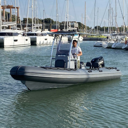 Patrouillenboot Berufsschiff - 650 - 3D MARINE - Außenborder / PVC / Hypalon®