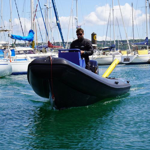 Außenborder-Schlauchboot - IQ6  - 3D MARINE - halbstarr / mit Mittelkonsole / Open