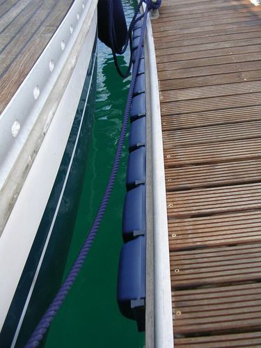 Fender für Yachthafen - Sistema Zero Modular - Aere Docking Solutions - für Steg / modular