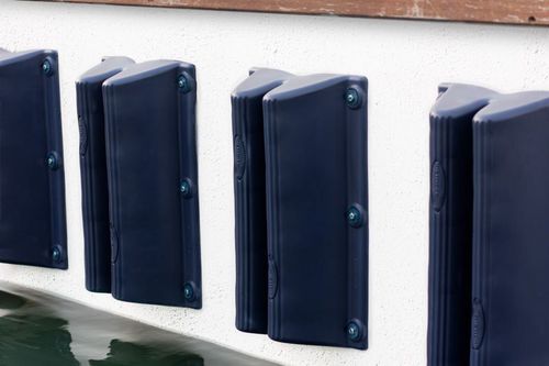 Fender für Yachthafen - Mega 1 - 600 - Aere Docking Solutions - für Steg / Dropstitch