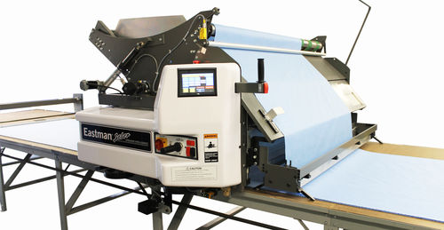 Schnittsystem Legemaschine - Saber C-Series - Eastman Machine Company