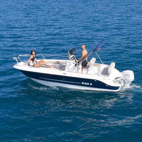 Außenborder-Konsolenboot - BRAVA 19 - Mingolla Cantiere Nautico srl - mit Mittelkonsole / max. 6 Personen / max. 7 Personen