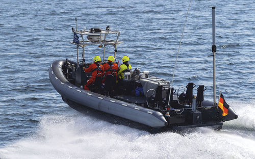 Rettungsboot Berufsschiff - SFB 10.1 - Fassmer - Taucherbasisboot / Inboard-Hydrojet / Diesel