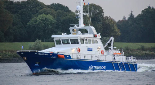 Überwachungsschiff - HELGOLAND - Fassmer - Aluminium / Küste