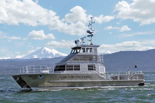 Patrouillenboot Berufsschiff - Peter Gladding - All American Marine - Studien- und Forschungsschiff / Katamaran / Inboard-Hydrojet