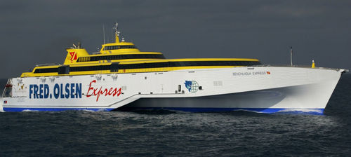 Trimaran-Autofähre - BENCHIJIGUA EXPRESS - Austal USA - Hochgeschwindigkeit